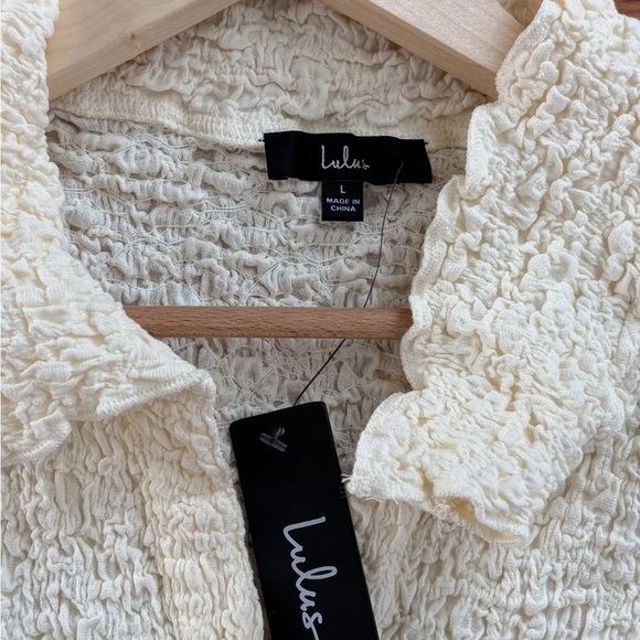 Lulus Need the Look Cream Textured Button-Up Top - Size Large. - Picture 4 of 4